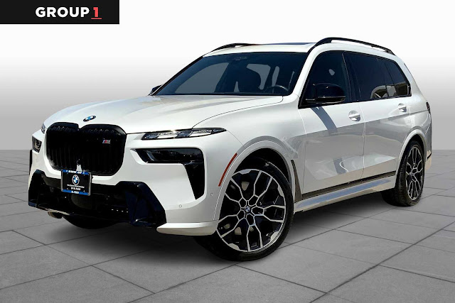 2025 BMW X7 M60i