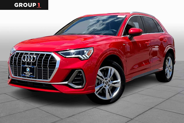 2023 Audi Q3 S line Premium Plus