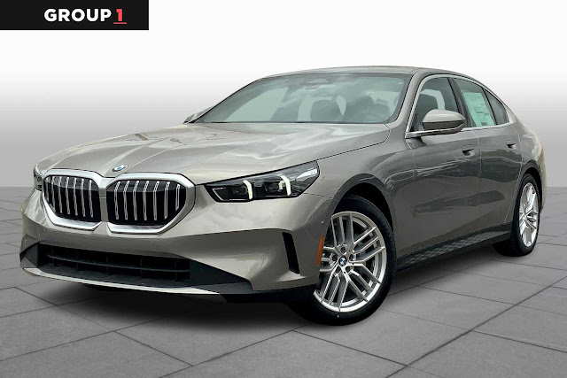 2024 BMW 5 Series 530i