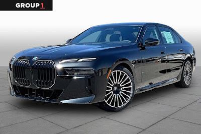2026 BMW 740i