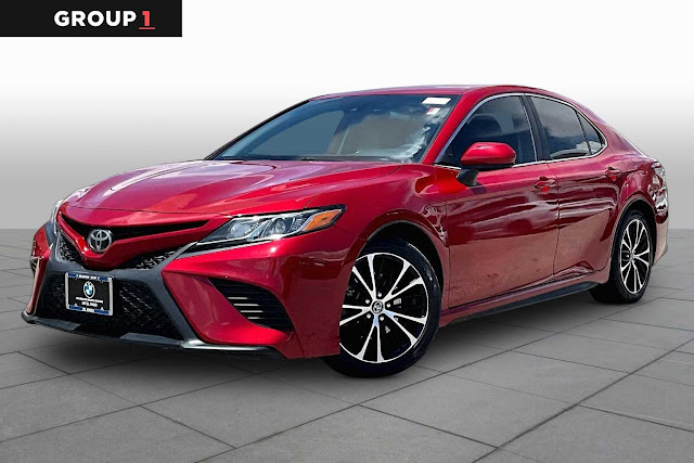 2020 Toyota Camry SE